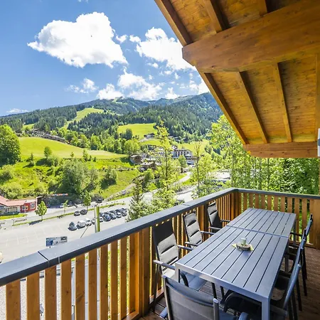 Mountain-View Chalet In Wagrain