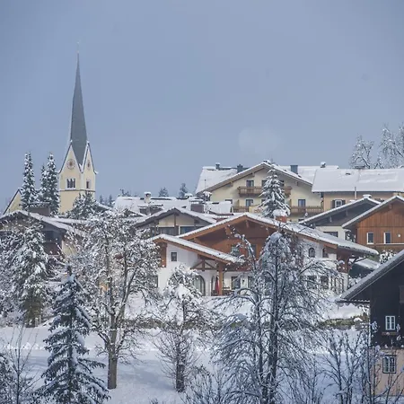 Mountain-View Chalet In Wagrain